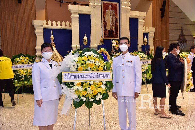 20211013 laying-a-wreath-179.JPG
